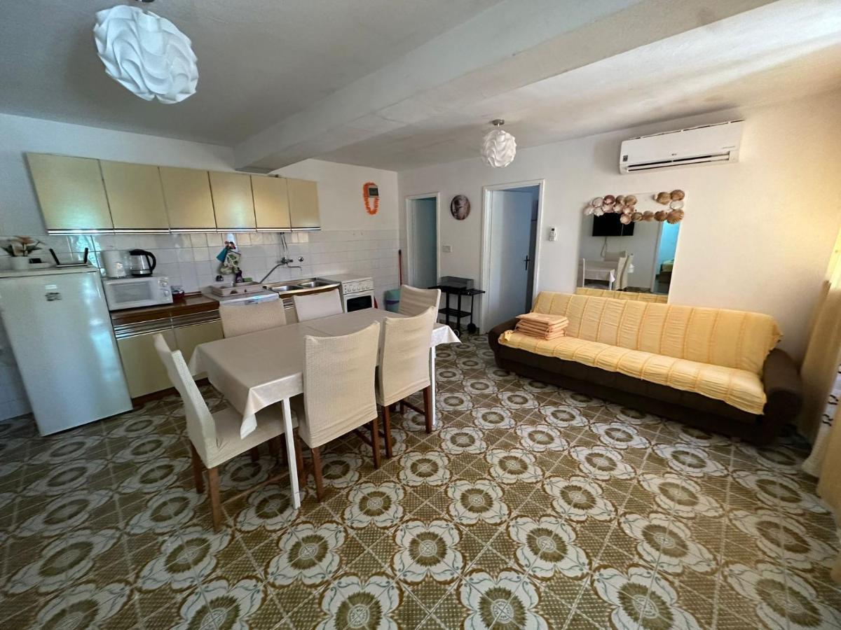 Apartmani Tina Grebaštica Exteriér fotografie
